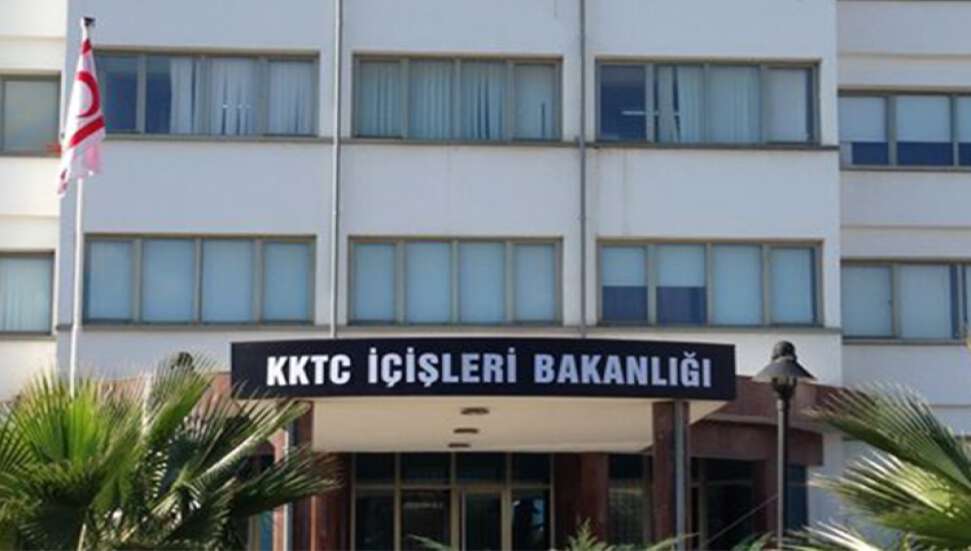 İkamet ve çalışma izni işlemlerinin tamamlanması için 30 gün ek süre